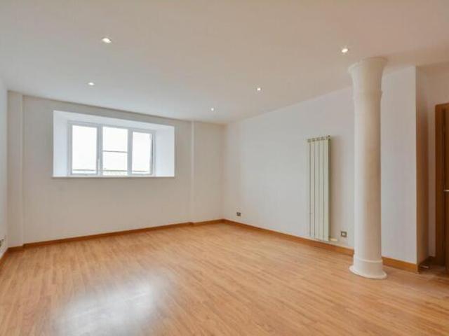 Apartment for sale in Wirral