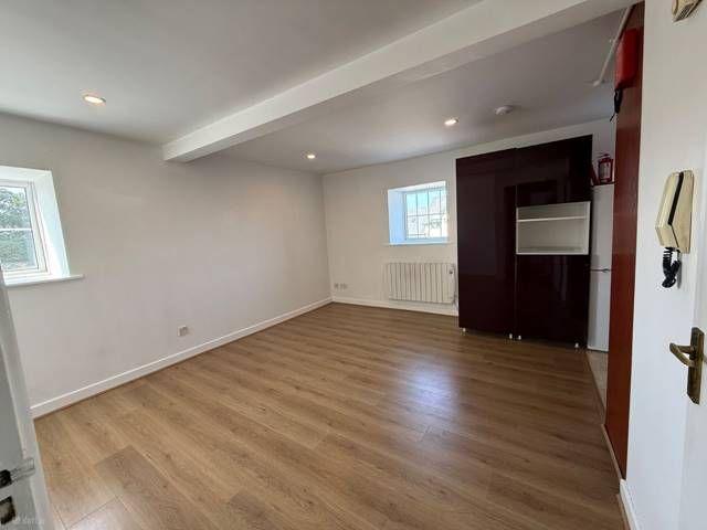 Apartment to rent in Loch Garman, North Tipperary