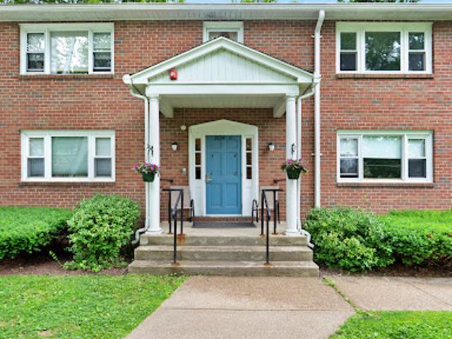 Apartment for sale in Berkshire, Massachusetts