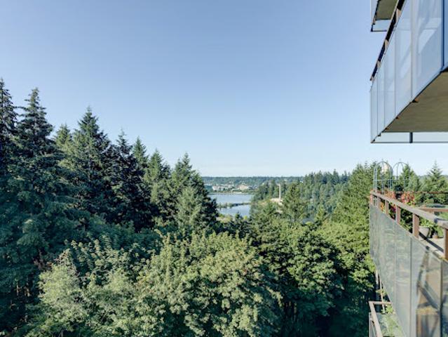 Apartment for sale in Olympia Apartment for sale in Olympia