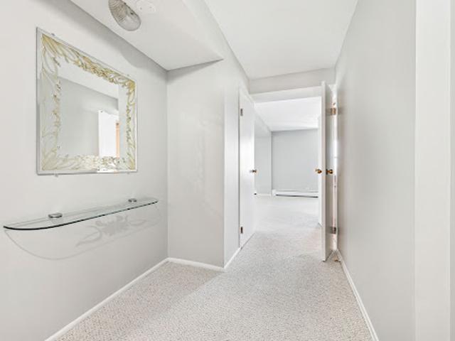 Apartment for sale in Chicago Park, Illinois