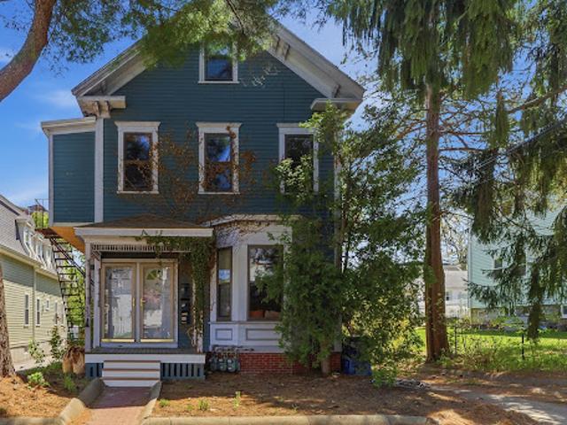 Apartment for sale in Somerville, Massachusetts