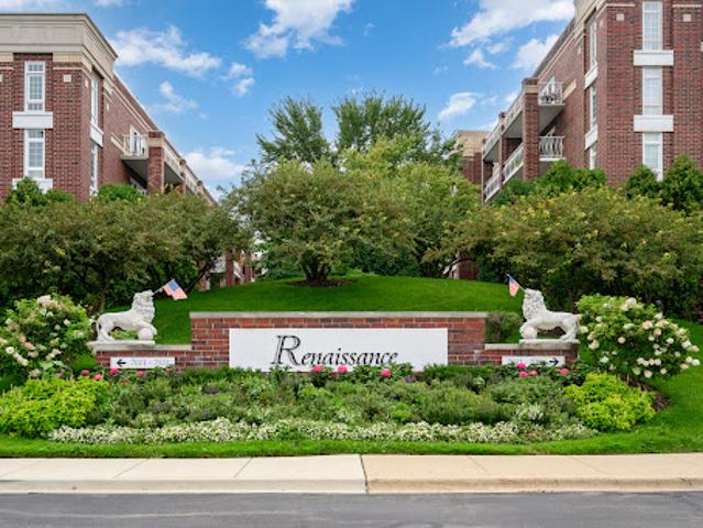 Apartment for sale in Niles, Illinois
