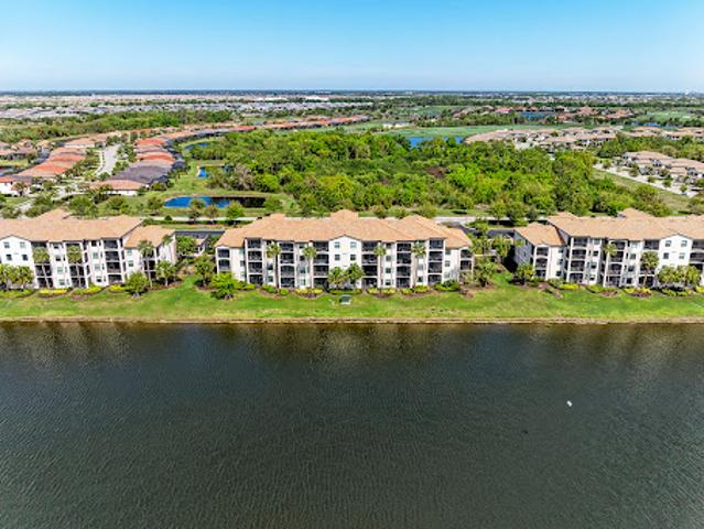 Apartment for sale in Bradenton, Manatee County