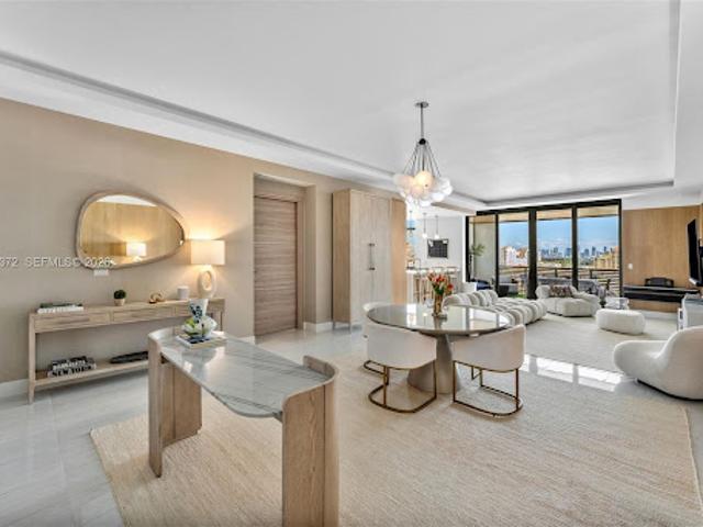 Apartment for sale in Coral Gables, Florida