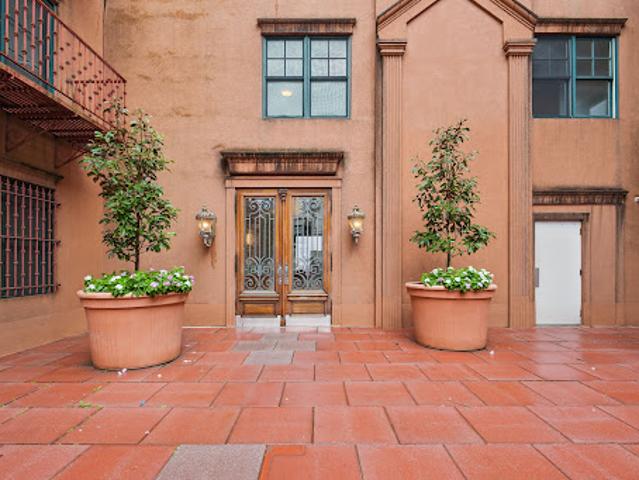 Apartment for sale in Hudson, New Jersey