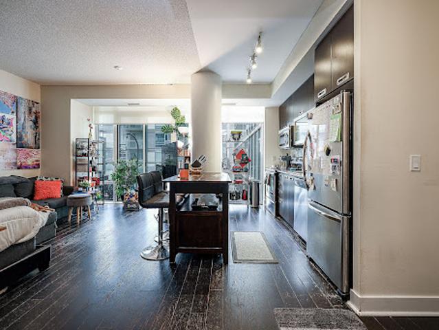 Apartment for sale in Woburn, Ontario