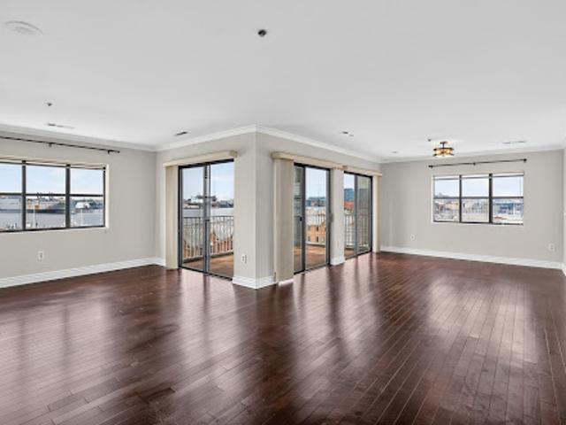 Apartment for sale in Gibsonton, Maryland