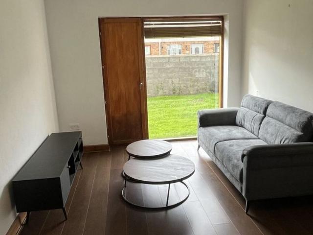 Apartment to rent in Bluebell, North Tipperary