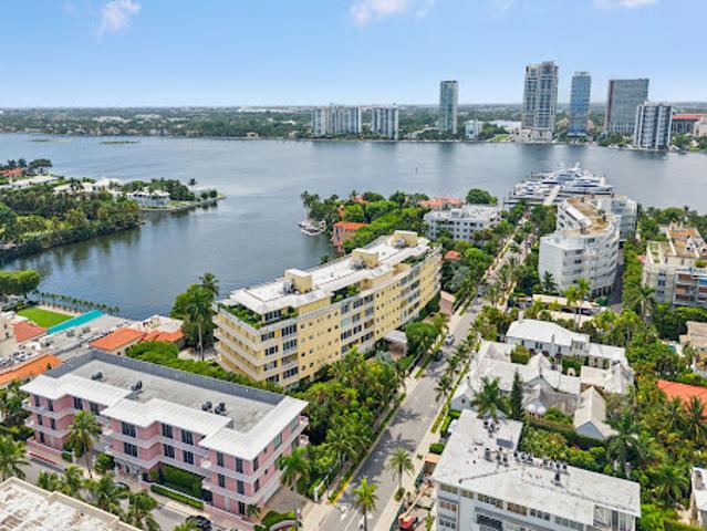 Apartment for sale in Palm Beach, Palm Beach County