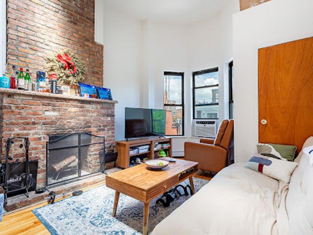 Apartment for sale in Brooklyn Apartment for sale in Brooklyn