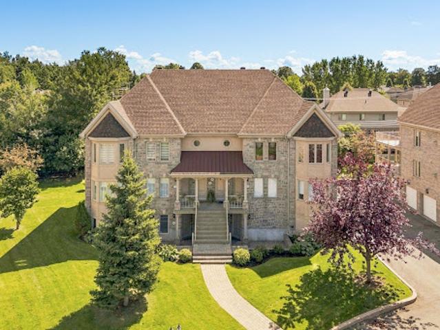 Apartment for sale in Kirkland, Quebec