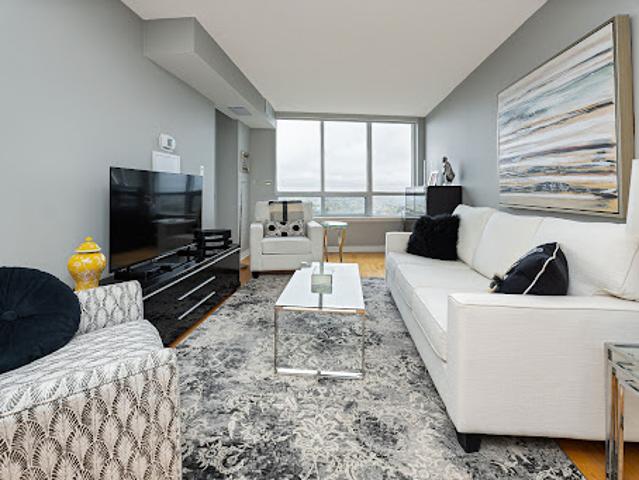 Apartment for sale in Woburn, Ontario