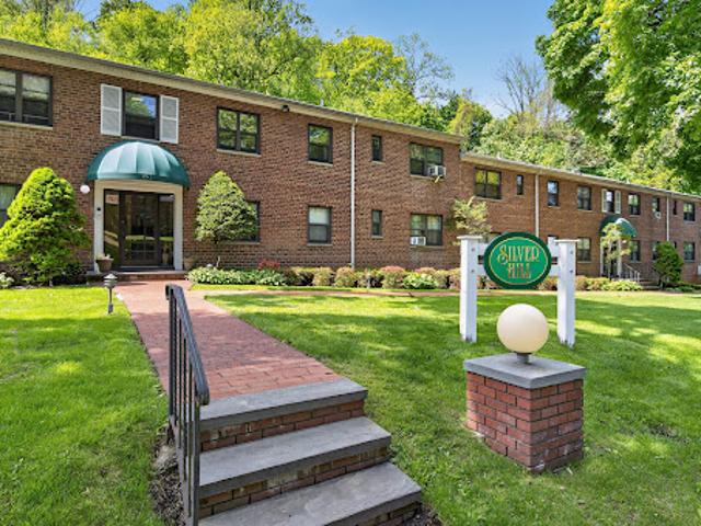 Apartment for sale in Nassau, New York