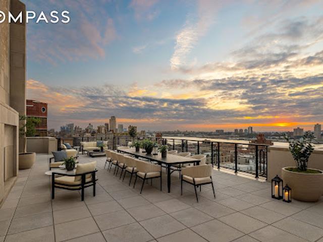 Apartment for sale in Arverne, New York