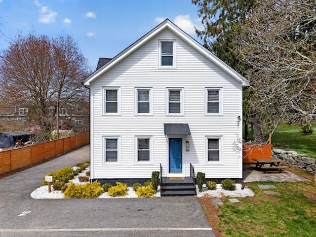 Apartment for sale in Stonington, Connecticut