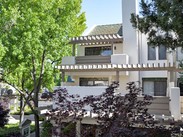 Apartment for sale in Pleasant Hill