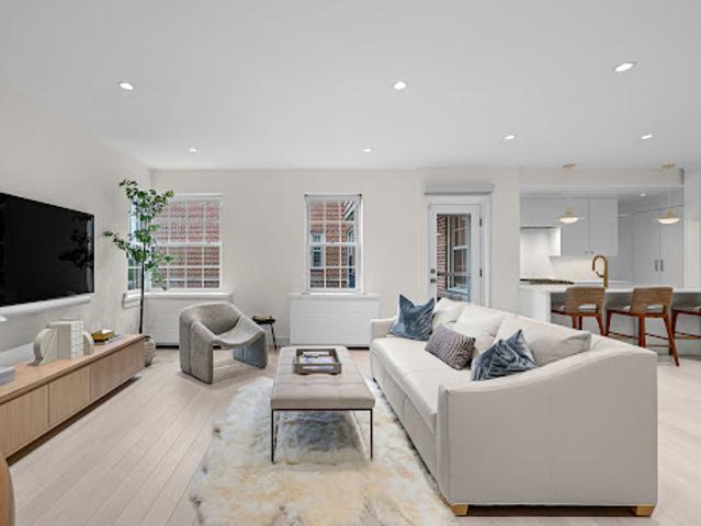 Apartment for sale in Greenwich, Connecticut