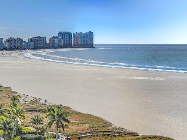 Apartment for sale in Marco Island, Florida