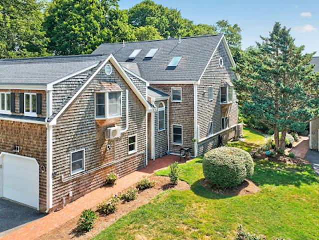 Apartment for sale in East Sandwich, Massachusetts