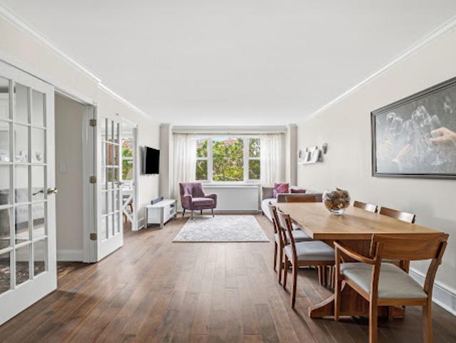 Apartment for sale in Arverne, New York