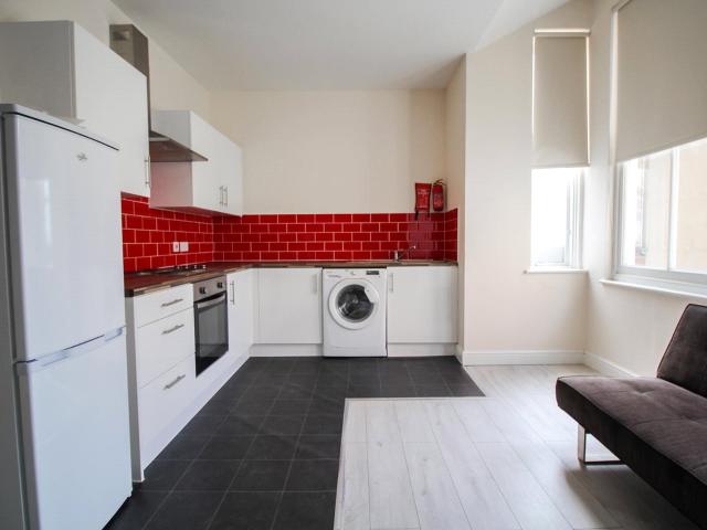 Apartment for rent in Hyde Park, West Yorkshire