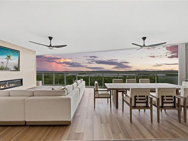 Apartment for sale in Naples, Florida