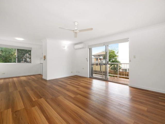 Apartment for rent in Coorparoo, Greater Brisbane