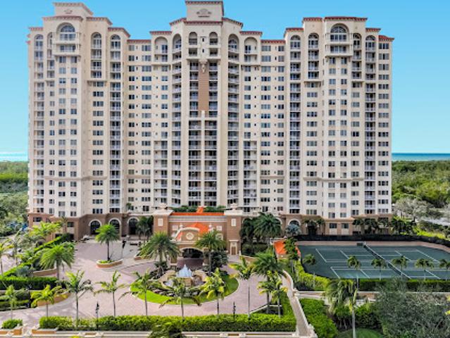 Apartment for sale in Naples, Florida