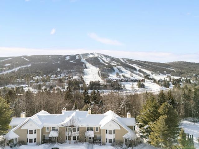 Apartment for sale in West Dover, Vermont