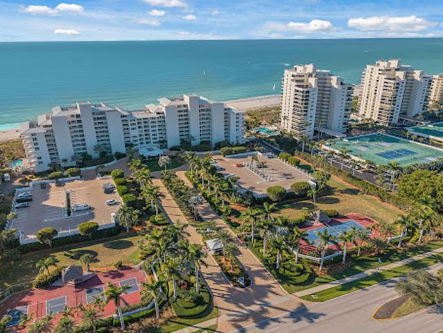 Apartment for sale in Marco Island, Florida