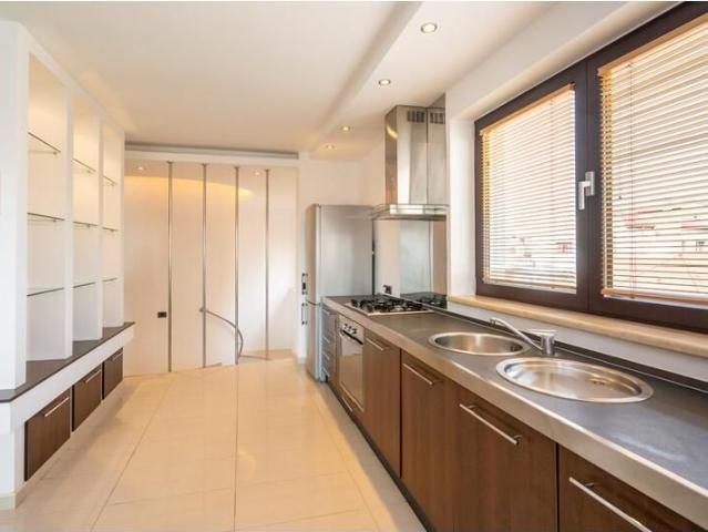 Apartament închirieri în Colțea, București