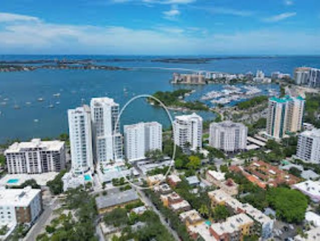 Apartment for sale in Sarasota