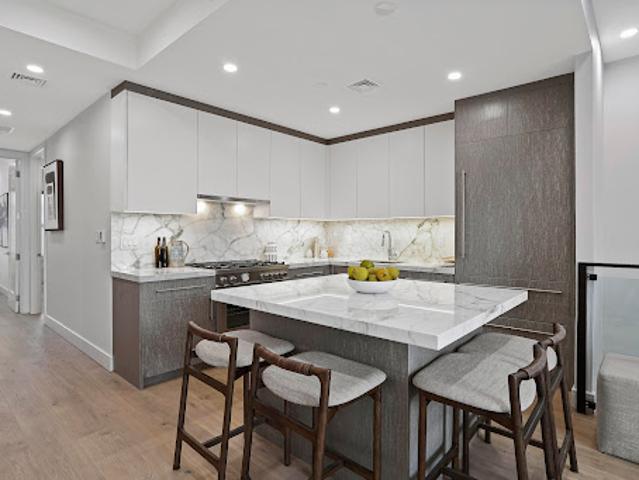 Apartment for sale in Queens, Arverne