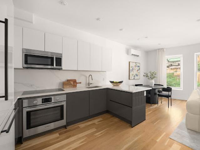 Apartment for sale in Arverne, New York