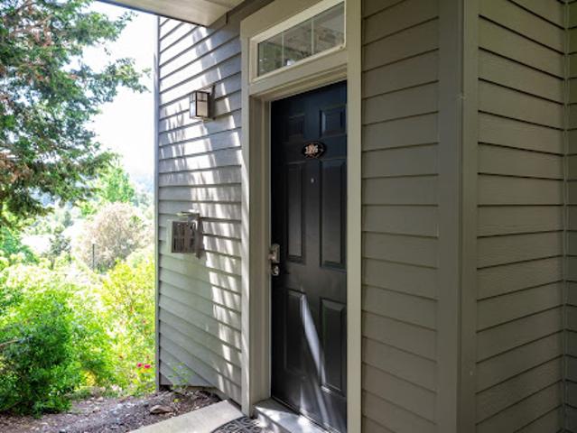 Apartment for sale in Oregonia