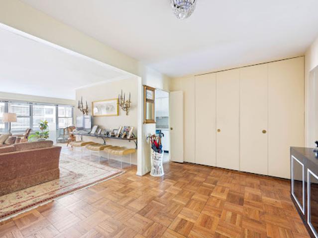 Apartment for sale in Arverne, New York