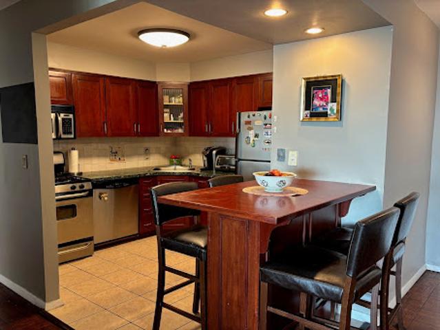 Apartment for sale in Fort Lee, New Jersey