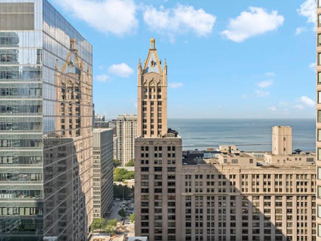 Apartment for sale in Chicago Park, Illinois