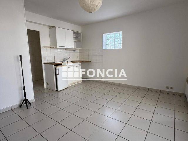 Studio location à Pontault-Combault, Seine-et-Marne