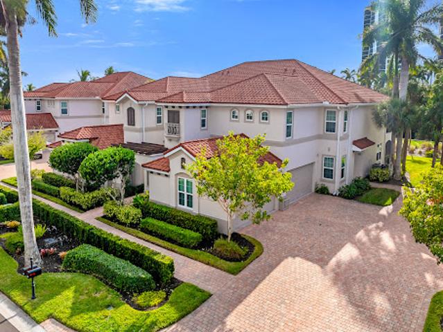 Apartment for sale in Naples, Florida