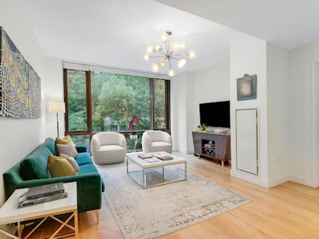 Apartment for sale in Arverne, New York