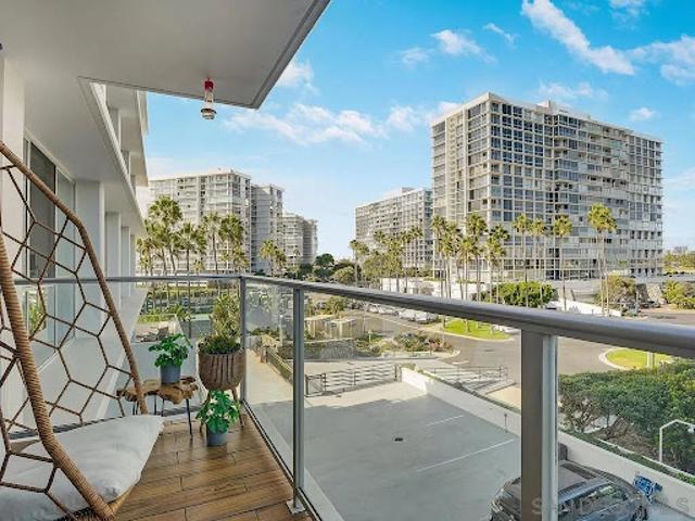 Apartment for sale in Coronado, California