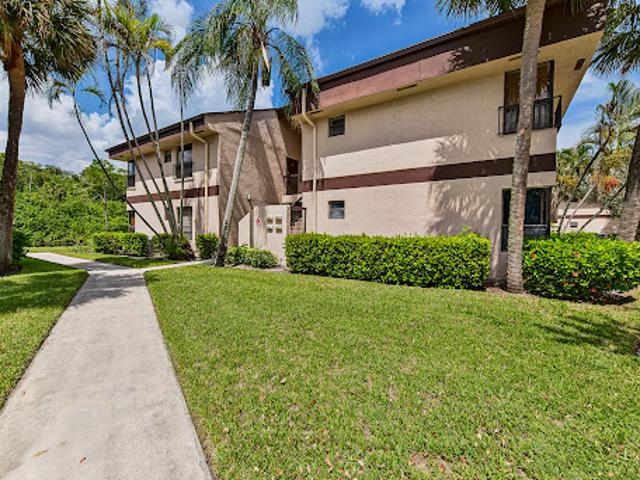 Apartment for sale in Coconut Creek, Florida