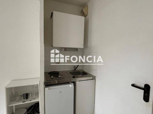 Studio location à Gratte-Ciel, Villeurbanne