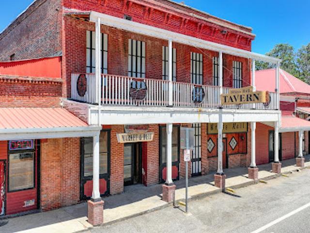 Apartment for sale in North San Juan, California