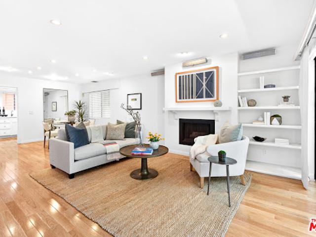 Apartment for sale in Santa Monica, California