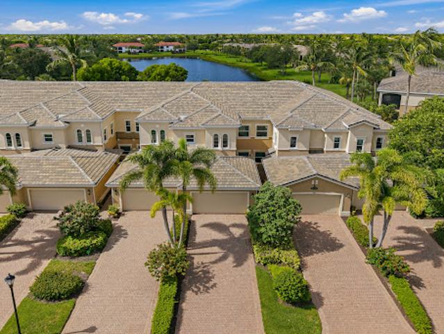 Apartment for sale in Naples, Florida