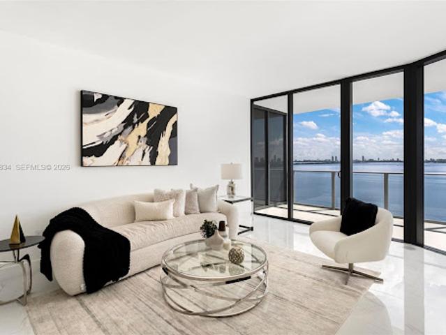 Apartment for sale in Miami, Miami-Dade County