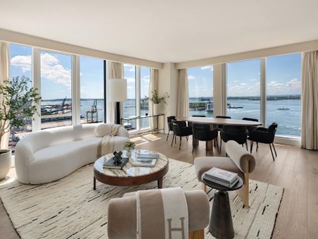 Apartment for sale in Arverne, New York